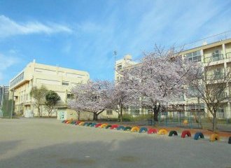 川口市立十二月田小学校